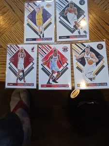 2024-25 Haunted Hoops 5 Karten Tribute Lot Base - Bild 1 von 3