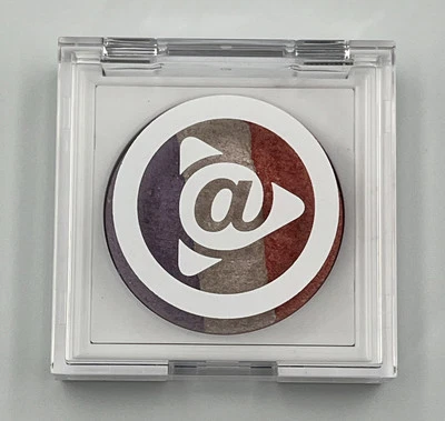 Mary Kay At Play Baked Eye Trio Eye Shadow  -  Sunset Beach - 062148 - NEW - Image 1 of 2