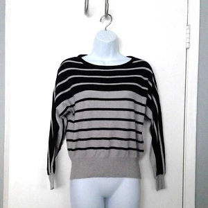 Lovely Tahari Pullover Sweater Black & Gray Stripe 3/4 Sleeve Stretch EUC Sz XS - Picture 1 of 5