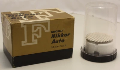 Caja Nikkor y burbuja de lente solo para Micro Nikkor 55 mm F: 3,5 SIN LENTE. Foto 1 de 4