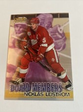 1998-99 O-Pee-Chee Chrome Board Members Refractor Nicklas Lidstrom #B6 HOF