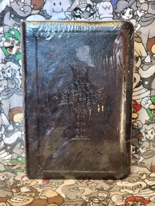 New Crossway Holy Bible ESV Compact Black Trutone Celtic Cross Travel Sealed - Foto 1 di 4