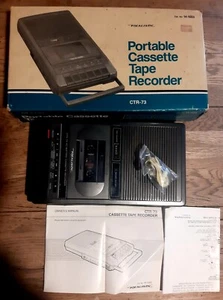 Reproductor de cinta de casete portátil realista CTR-73 con caja 14-1053 probado - Imagen 1 de 5