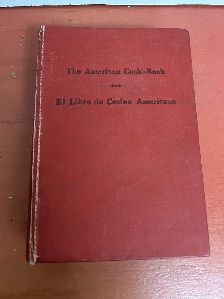 Rare Bilingual Vtg 1961 cookbook Spanish English Santiago Chile recipes 395 pgs - Image 1 of 4