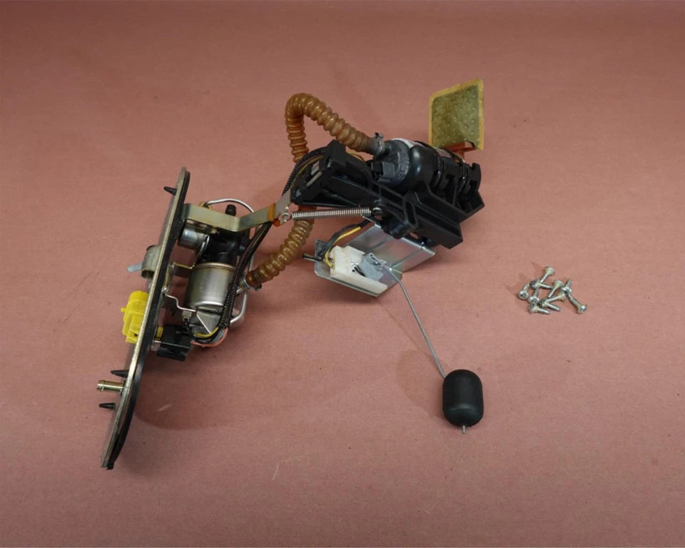 Harley-Davidson Road King 2007-2011 FLHR tanque de gasolina bomba de combustible Foto 1 de 4