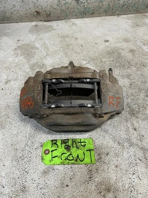 Toyota Land Cruiser 2015 pasajero lado derecho pinza de freno delantera OEM  Foto 1 de 4