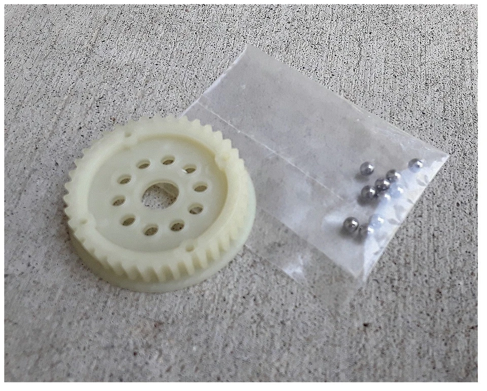 Vintage RC Car Duratrax Street Force / GP2 OEM 38T Timing Pulley (1pc)with Balls - Image 1 of 1