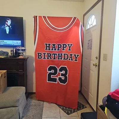 Bandera de feliz cumpleaños #23 Chicago Bulls 72" X 39" Foto 1 de 4
