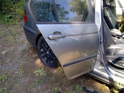 Passenger Rear Side Door Sedan Canada Market Fits 01-05 BMW 320i 3755007 Foto 1 de 4