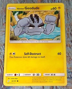 Alolan Geodude Basic Pokemon Card 2019 Team Up 34/181 Common - Picture 1 of 4