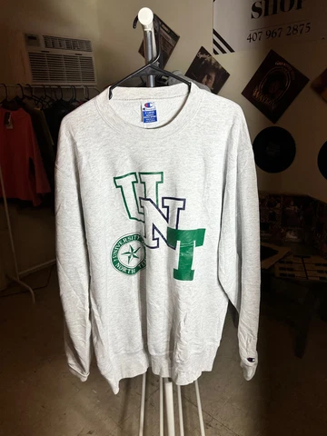 University of North Texas Sweater (Size: XL) Cover