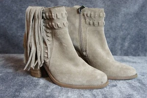 Jessica Simpson Women's Gray Ankle Boots Size 7 With Fringe Tassels - Picture 1 of 11