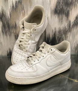 Nike Air Force One Lows White Size 9.5 Men’s Sneakers Air Force 1 Shoes AF1 - Picture 1 of 10