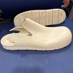 Bottega Veneta weiße Pfützen Sandalen Slipper Gr. 40 Gummi Clogs Unisex - Bild 1 von 12