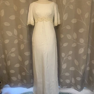 Vtg Wedding Dress with Train ILGWU Union Made Short Sleeve With Train Lace Trim - Picture 1 of 23