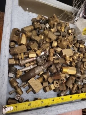 Huge Lot Of Brass Fitting, Approximately 10lb Brass - Image 1 of 4