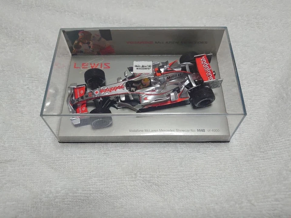 L. Hamilton McLaren Mercedes 2008 Show Car Model 1/43 Limited 4000 pezzi - Immagine 1 di 1
