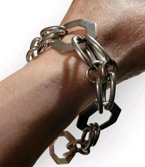 Octagon Bracelet Silver Tone Links Toggle Clasp Premier Design - Image 1 of 4