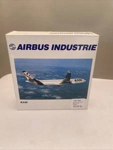 HERPA WINGS (508308) 1:500 AIRBUS INDUSTRIE A330 BOXED! - Bild 1 von 9
