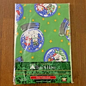 Trim-A-Home Vinyl Tischdecke Weihnachten Schneekugel 52" x 52" Quadrat Kmart Neu aus altem Lagerbestand - Bild 1 von 7