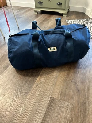 REI vintage blue large camping travel duffle weekender bag 28 in - Image 1 of 4