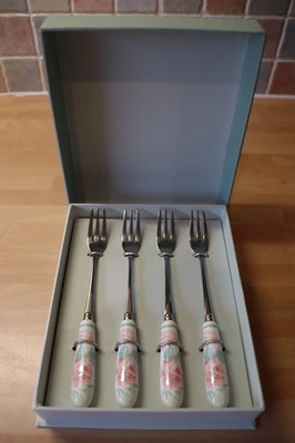 LAURA ASHLEY SET of 4 Cake Forks - Albertine Design - Pretty Floral - NEW & BOX - Image 1 of 4
