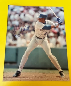 Ken Griffey Jr. signiert 8x10 von 1990 frühe Karriere Action Shot COLOR MATCH AUTO - Bild 1 von 3