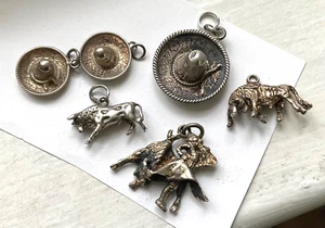 Vintage Lot Sterling Charms MEXICO BULLS MATADOR SOMBREROS Pendants - Picture 1 of 8