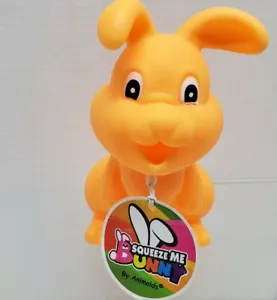 NUEVO--Animolds Flash Squeeze Me Squeaky Bunny, NARANJA, 6", vinilo - Imagen 1 de 3