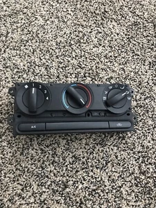 04-08 Ford F150 Center Dash Climate Control Temperature Fan Speed - Picture 1 of 3