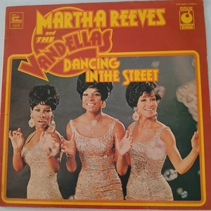 MARTHA REEVES DANCING IN THE STREET VINYL ALBUM (ORIGINAL 1973) FREE UK DELIVERY - Picture 1 of 5