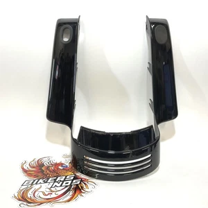 Genuine Harley 2009&Up Street Road Glide Rear Facia Vivid Black 59739-09DH - Bild 1 von 5
