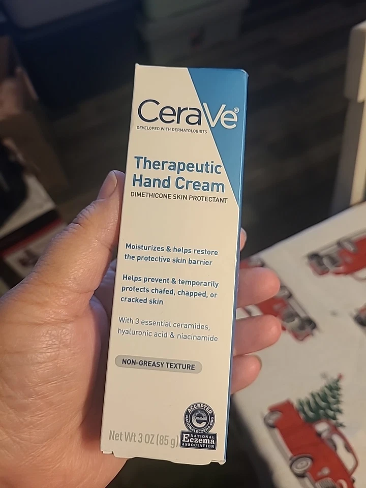 Crema de manos terapéutica CeraVe ácido hialurónico no grasa 3 oz  Foto 1 de 4