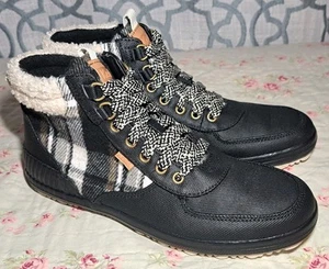 Keds Scout III Women 7.5 Black Shearling Madras Plaid Ankle Duck Boots WF65488 - Picture 1 of 10