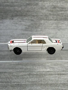 Yatming White 66 Mustang No.1073 Hong Kong Door Slammer White 3” - Picture 1 of 15