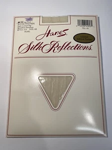 Vintage Hanes Silky Designs Lustre Pinstripe Pearl AB Pantyhose NOS - Picture 1 of 4