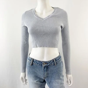 Maglione Brandy Melville blu chiaro ritagliato manica lunga scollo a V taglia unica - Foto 1 di 11