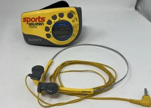 Sony SRF-M78 Sports Walkman AM/FM Radio w/Adjustable Arm Strap -tested Mdr W10 - Picture 1 of 11