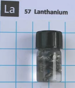1 gram 99.5% Lanthanum metal Lanthan Metall in glass vial element 57 sample! - Foto 1 di 3