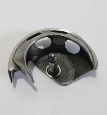 Original Vtg Simanco Shuttle Hook 125292 Compatible w/ Singer Class 15 Machines - Image 1 of 4