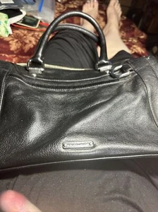 Cartera negra con correa desmontable de cuero granulado negro Rebecca Minkoff - Imagen 1 de 9