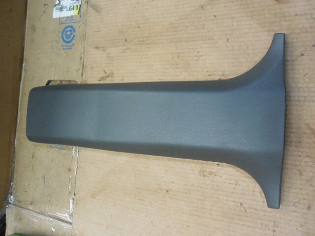 Embellecedor interior pilar B inferior derecho izquierdo para Mitsubishi Montero Sport MR227574 Foto 1 de 4