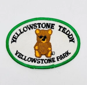 Vintage Yellowstone Teddy Yellowstone Nationalpark grün weiß genäht Bär Patch Neu - Bild 1 von 4
