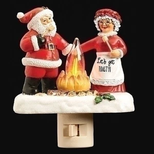 Santa and Mrs Claus Campfire Swivel Plug Night Light 5.25 Inch - Picture 1 of 1