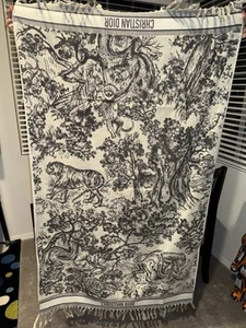 Christian Dior Toile De Jouy Reverse grau klassisches Bad Strandtuch *brandneu* - Bild 1 von 5