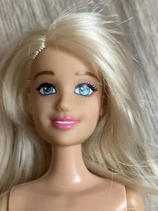 Muñeca Barbie rubia Anlily clon - Imagen 1 de 4