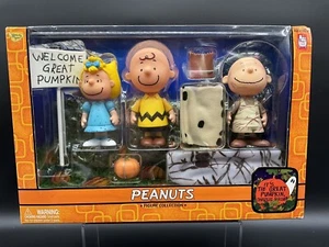 Peanuts It's The Great Pumpkin Charlie Brown Memory Lane #7777 Halloween - Picture 1 of 6
