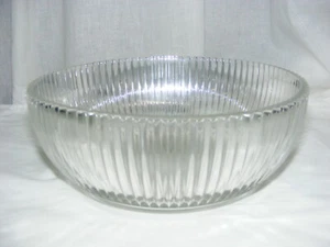 Vintage Anchor Hocking Clear Glass Queen Mary Pattern Large Berry Bowl - Picture 1 of 4