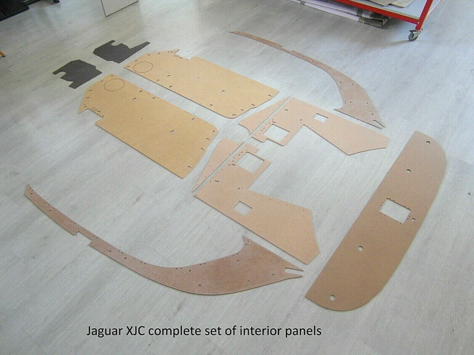 Jaguar XJC, XJ6 Coupé, XJ12 Coupé (1975-78) Juego completo de paneles interiores Foto 1 de 4