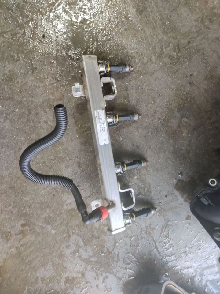 FUEL INJECTORS SET 2006-2016 MAZDA MX-5 Foto 1 de 4